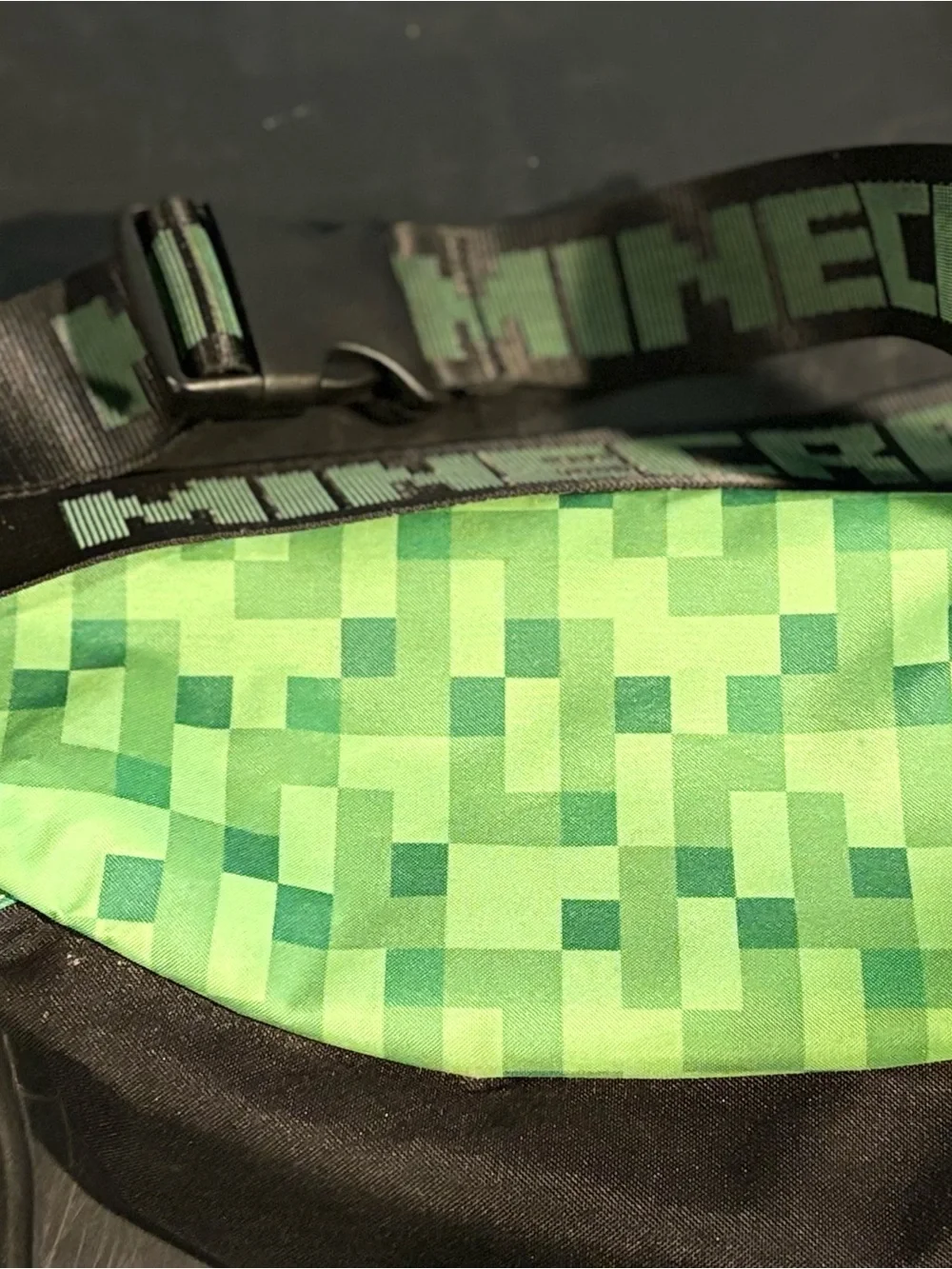 Minecraft Green Pixel Waist Bag for Kids